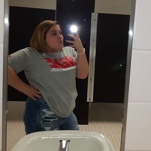 Meet your Posher, Lana